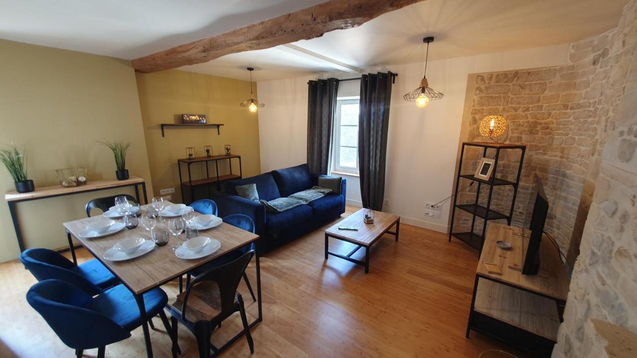 Du Croissant Apartment